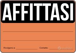 Immobile commerciale con vetrina esposizione
