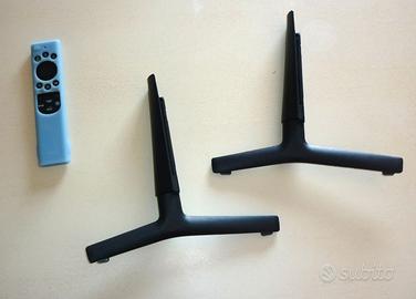 Samsung Crystal UHD BU8000 50" Telecomando+ piedi