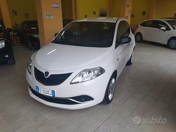 Lancia Ypsilon 1.2 69 CV 5 porte GPL Ecochic Gold 