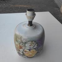 Lampada base in porcellana con fiori
