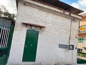 Bilocale metro chiaiano