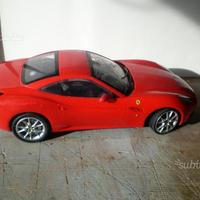 Modellini di auto e moto sportiva