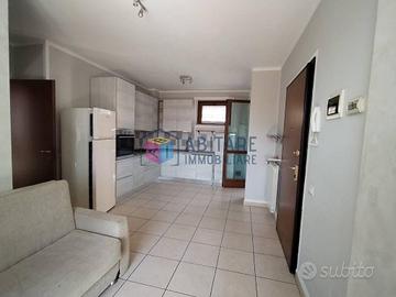 Appartamento di 140 m² con 4 locali e box auto a L