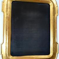 Specchiera con cornice a vassoio in foglia d'oro