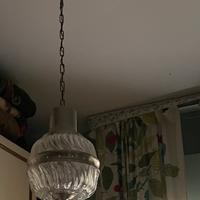 Lampadario vintage in vetro e acciaio