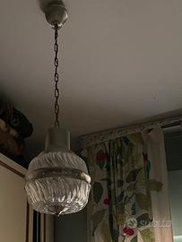 Lampadario vintage in vetro e acciaio