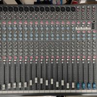 ALLEN & HEATH ZED-24 € 400