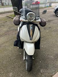 Piaggio Beverly 300