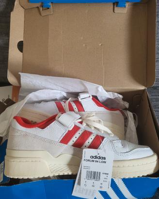 Scarpe Adidas 