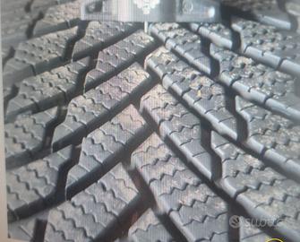 3 MESI DI VITA 4 GOMME 2025 FIRESTONE 235.55.18