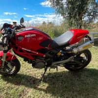 Ducati monster 696