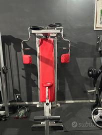 Pectoral machine technogym lux