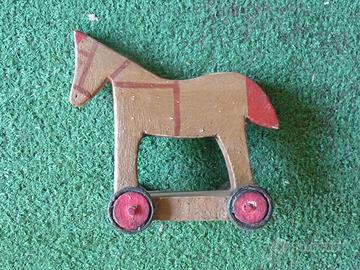 Antico giocattolo Cavallino in legno