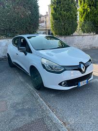 RENAULT Clio 1.2 75CV GPL Costume National 5P
