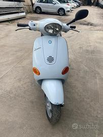 Vespa Piaggio 125 ET4