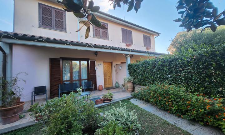 Villa bifamiliare Colle dell'Asino