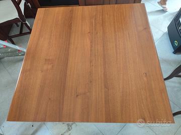 Tavolo quadrato allungabile in legno + 4 sedie