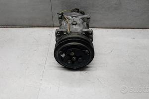COMPRESSORE ARIA CONDIZIONATA VOLVO FL6 usato