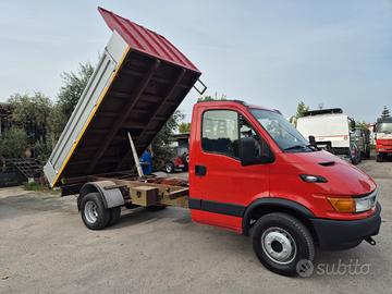 Iveco 65C15 Ribaltabile Patente C