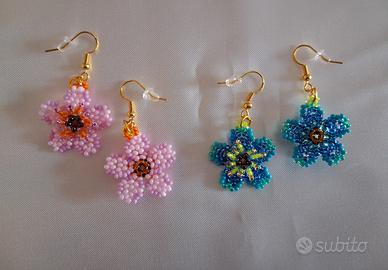 Orecchini in tessitura di perline in vetro 