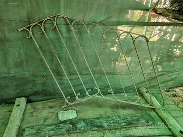 Antiche ringhiere in ferro battuto