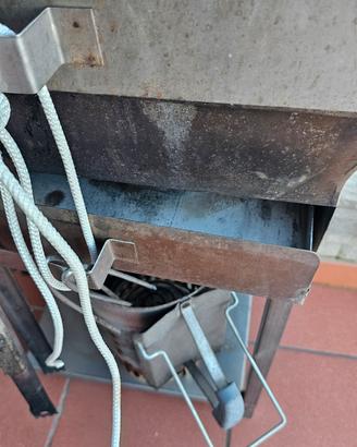 barbecue in acciaio 