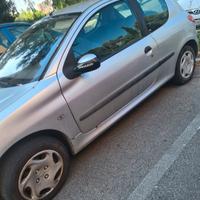 Peugeot 206--anno 2002 - - 1,4diesel
