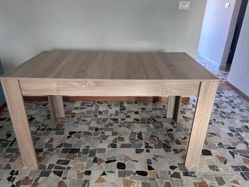 Tavolo da pranzo 4/6 posti max