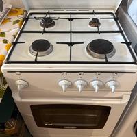 Forno e cucina De Longhi a gas