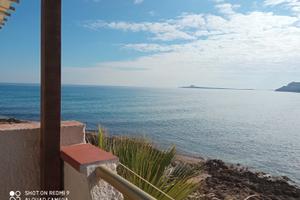 Casa davanti al mare con accesso diretto