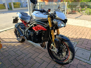 Triumph Speed triple r 2016 pochi km