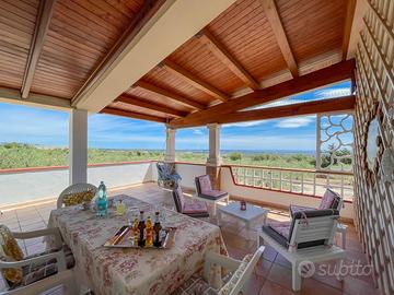 Vacanze con vista mare e giardino