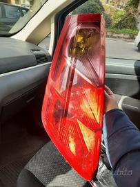 Fanali posteriori auto grande punto 2007