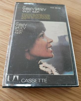 Audiocassetta originale Shirley Bassey The Singles
