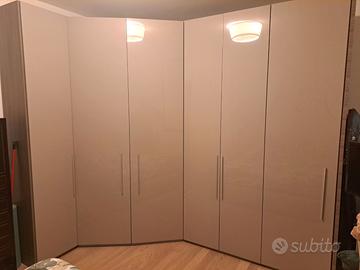 Armadio 7 ante con angolo cabina