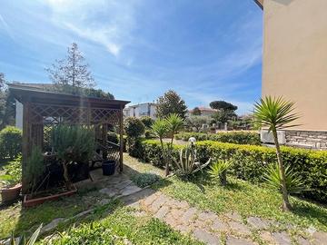 Castiglioncello, con giardino, 600 m dal mare