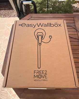 Easy WALL BOX FREE 2 move carica auto