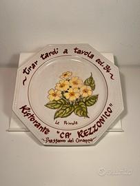 Piatti commemorativi decorativi