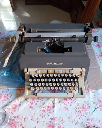 Macchina da scrivere professionale