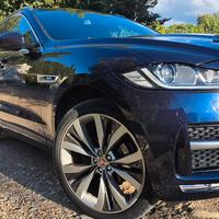 Meravigliosa Jaguard f-pace