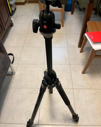 Treppiedi Manfrotto mod. 055 X PRO B + Testa