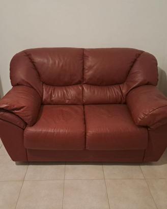 Divano due posti ecopelle colore bordeaux