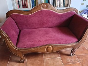 Divano in legno massello