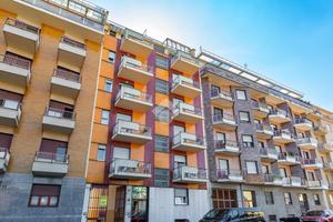 2 LOCALI A TORINO