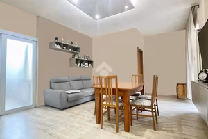 3 LOCALI A ASCOLI PICENO