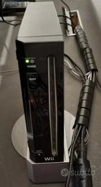 Wii  black, 2+1 controller e unchuck, +2 guns...