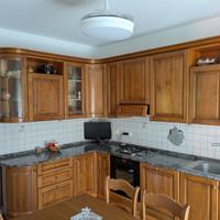 Cucina Angolare Legno Massello + Elettrodomestici