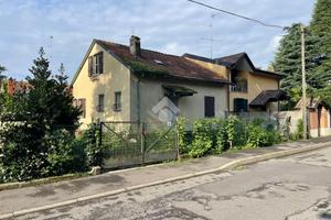 PORZIONE DI BIFAMILIARE A LEGNANO