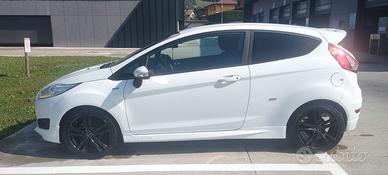  Ford Fiesta stline