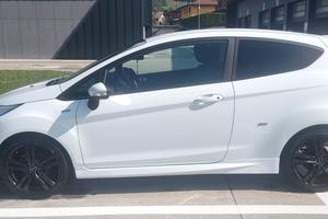 Ford Fiesta stline